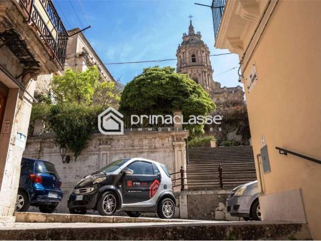 Loft in vendita a Modica, Modica Alta