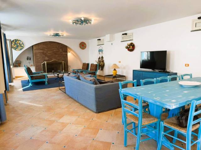 Loft in vendita a Montepaone Lido, Montepaone