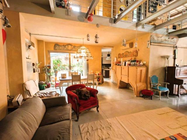 Loft in vendita a Prato, Toscana