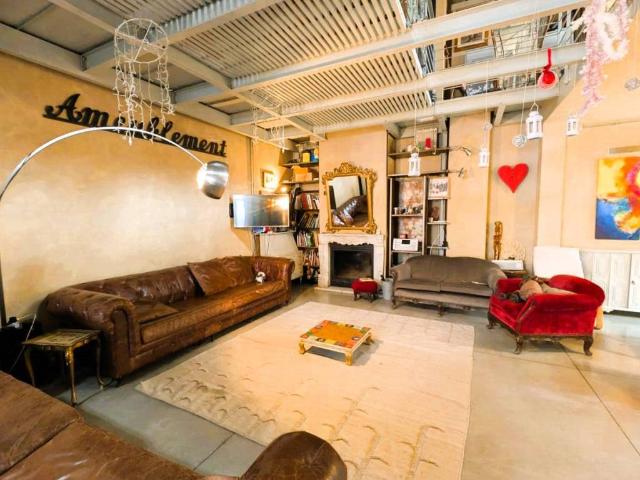 Loft in vendita a Prato, Toscana
