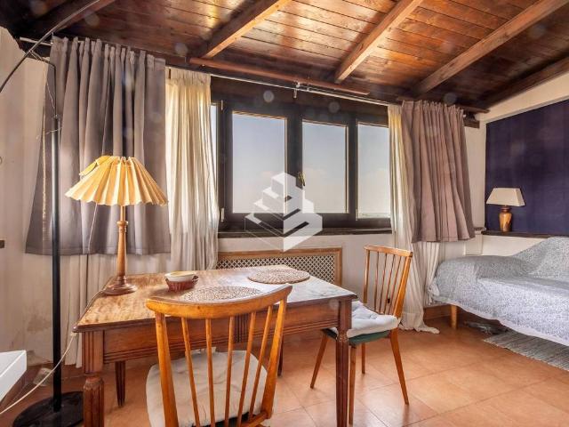 Loft in vendita a Tor de' Cenci, Roma