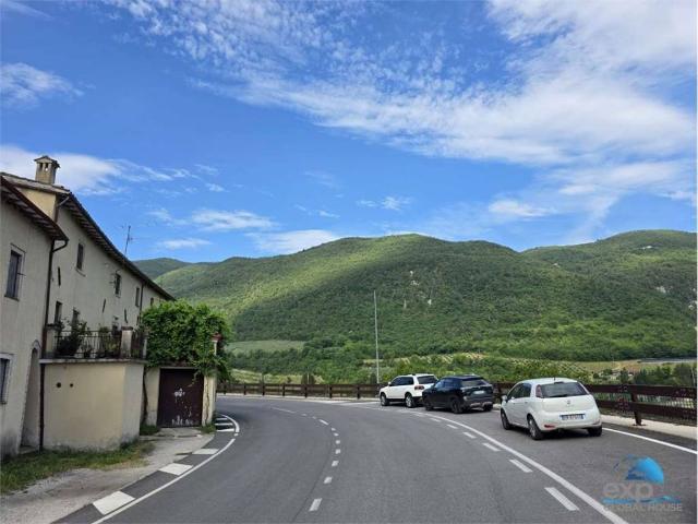 Loft in vendita a Sant'anatolia Di Narco, Umbria