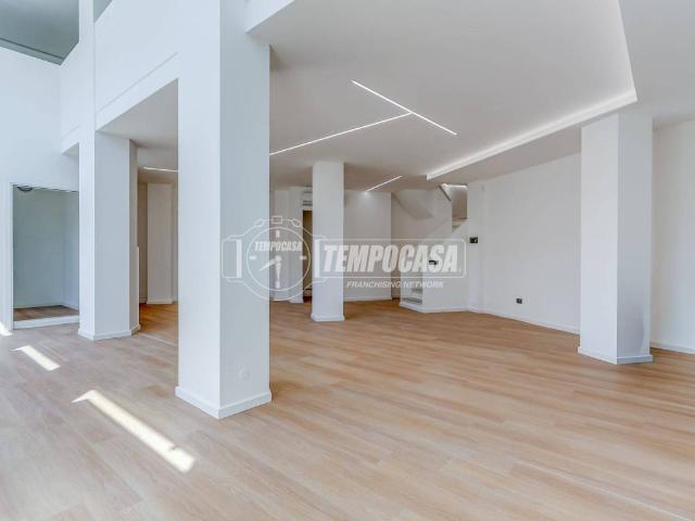 Loft in vendita a Mezzana, Somma Lombardo