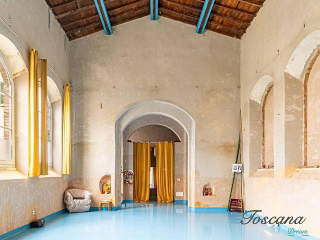 Loft in vendita a Volterra, Toscana