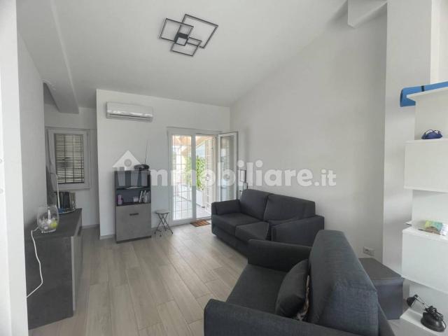 Villa Indipendente in affitto a Fregene, Roma Capitale