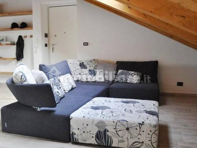 Villa Indipendente in affitto a Circoscrizione 2, Piemonte