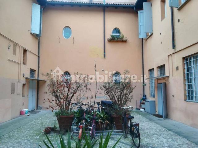 Villa Indipendente in affitto a Santo Stefano, Bologna
