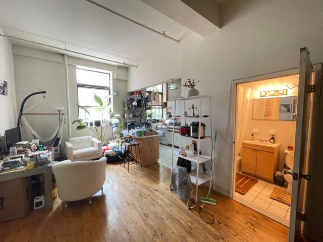 Room for rent in Arverne, New York