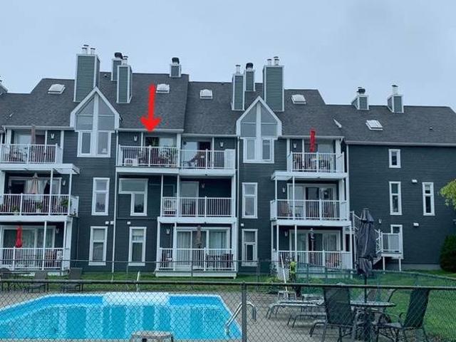 House for sale in Magog