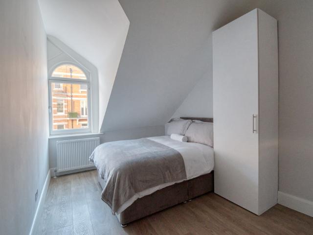 Apartment for rent in Earl's Court, Greater London