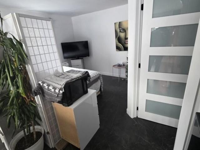 Apartment for rent in Sainte-rose, Quebec