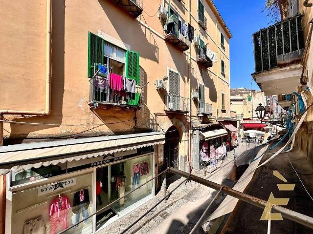 Appartamento in affitto a Portici, Napoli