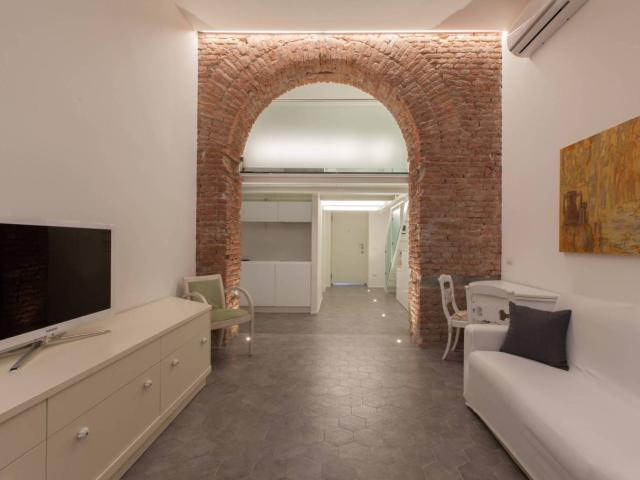 Villa Indipendente in affitto a Municipio 5, Milano