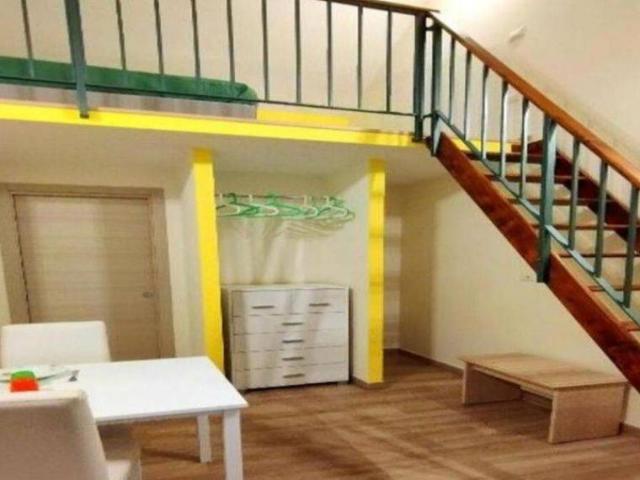 Villa Indipendente in affitto a Municipalità 4, Campania