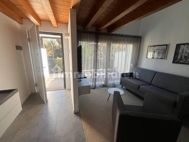 Villa Indipendente in affitto a Brembate di Sopra, Bergamo
