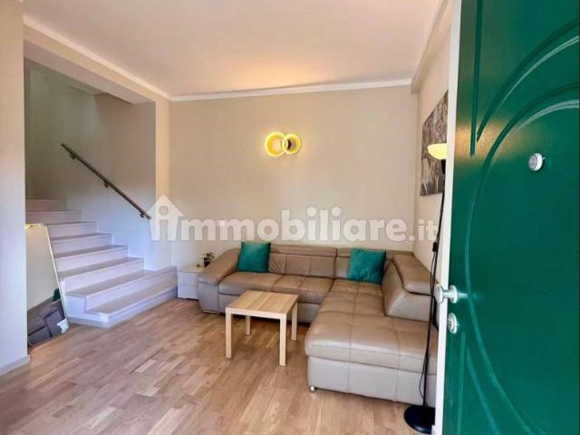 Villa Indipendente in affitto a Centro Ovest, Serra Riccò