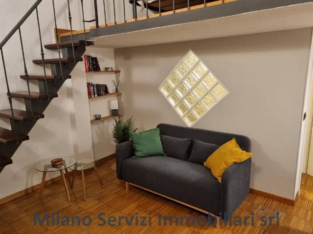 Villa Indipendente in affitto a Municipio 9, Milano