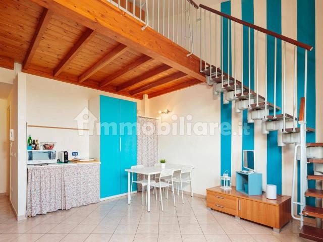 Villa Indipendente in affitto a Navacchio, Cascina