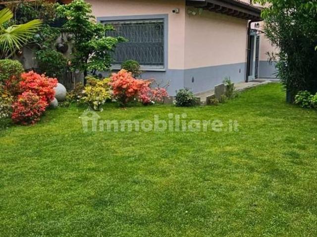 Villa Indipendente in affitto a Cernusco sul Naviglio, Milano