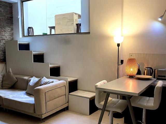 Appartamento in affitto a Centro storico, Milano