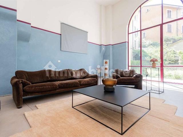 Villa Indipendente in affitto a Municipio 9, Milano