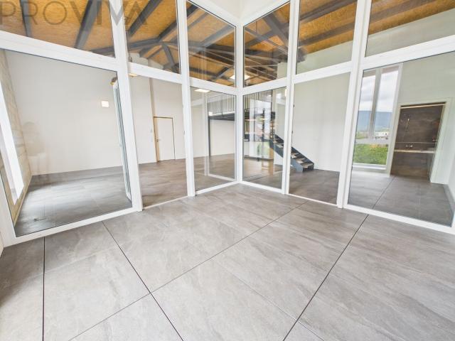 Loft kaufen in Gampelen, Bern