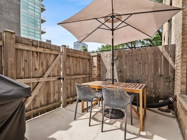 Apartment for sale in Chicago Park, Illinois