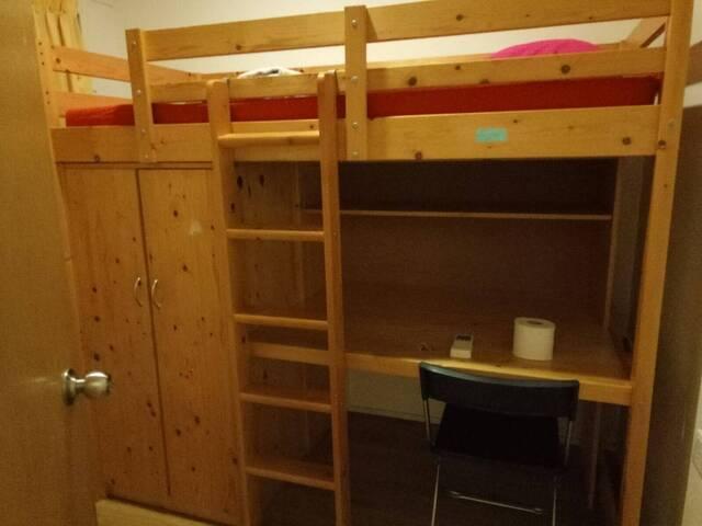 Room for rent