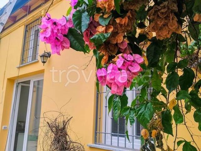 Loft in affitto a Ticinese, Milano