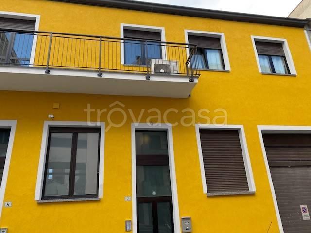 Loft in affitto a Municipio 6, Milano