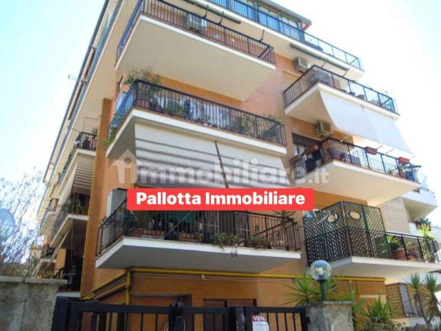 Loft in vendita a Tomba di Nerone, Roma