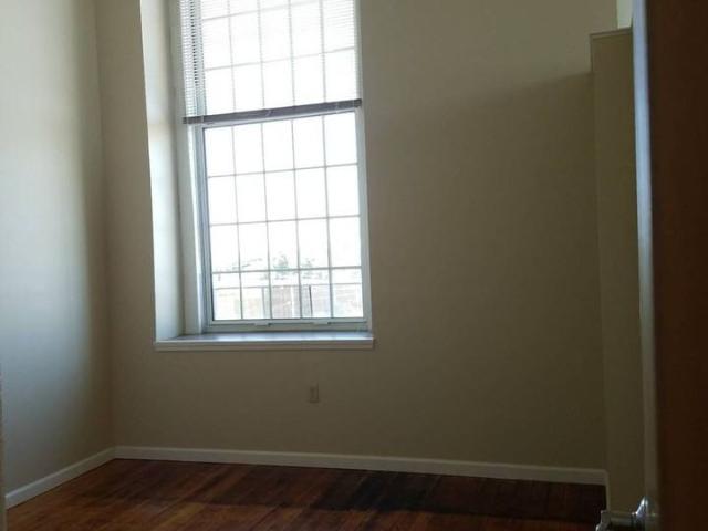 Apartment for rent in Bristol, Massachusetts