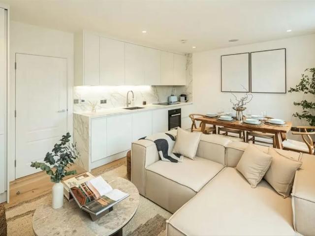 Apartment for rent in London Borough of Hammersmith and Fulham, Greater London