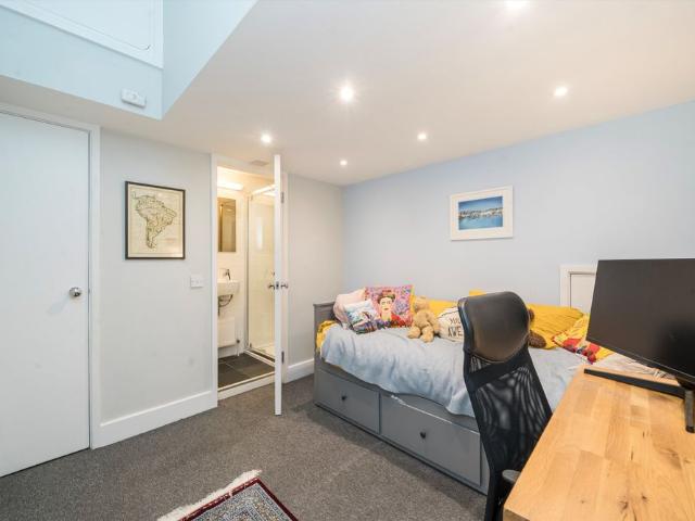 Apartment for rent in London Borough of Hammersmith and Fulham, Greater London