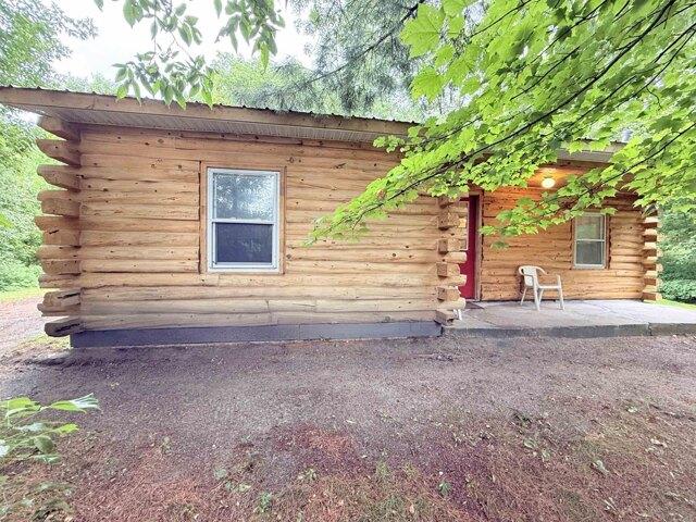 House for sale in Johnson