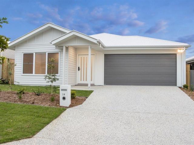 Cottage for sale in Toombul, Queensland