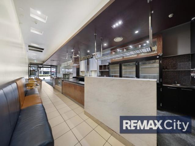 Retail for rent in Toombul, Queensland