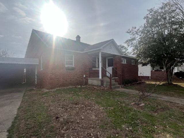 House for sale in Murphysboro, Illinois