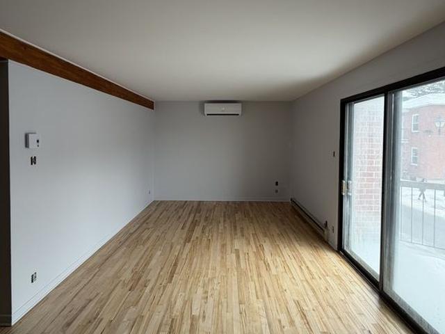 Apartment for rent in Laurentides, Quebec