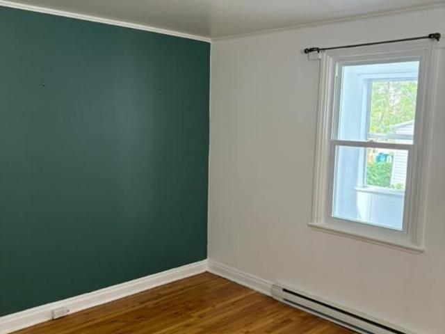Apartment for rent in District 1, Saint-Jérôme