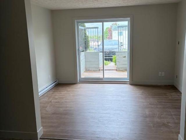 Apartment for rent in Memphrémagog, Quebec