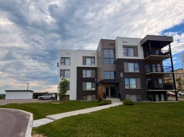 Apartment for rent in Alma, Quebec