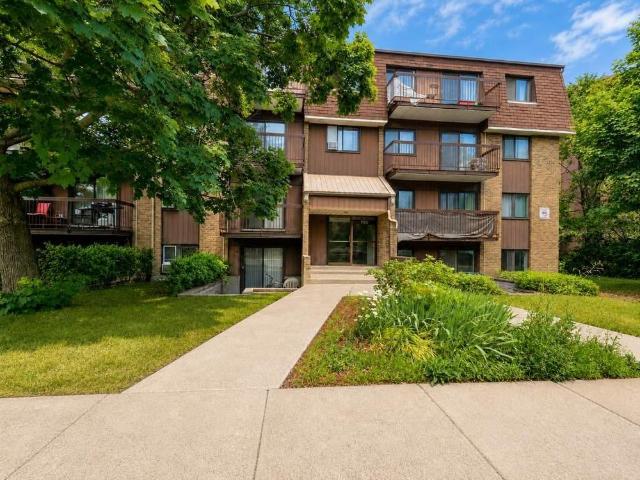 Apartment for rent in Longueuil, Quebec