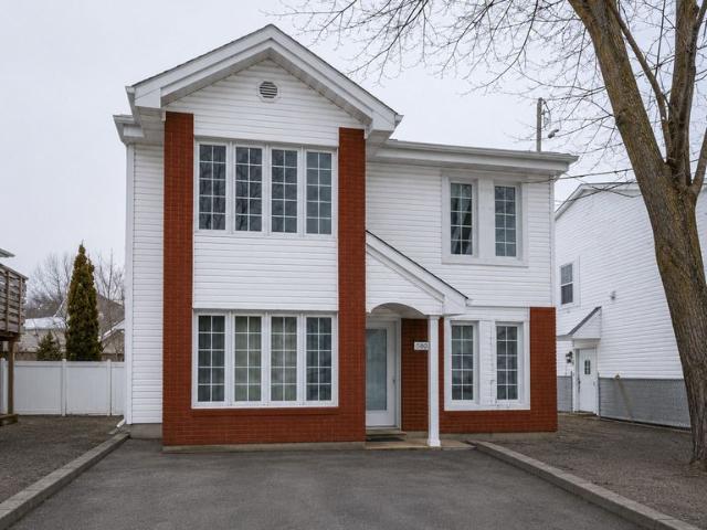 Apartment for rent in Auteuil, Quebec