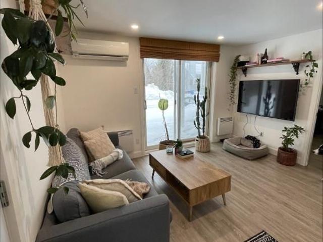 Apartment for rent in Brome-missisquoi, Quebec