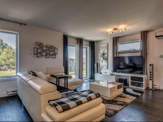 Apartment for rent in Pierre-de Saurel, Quebec