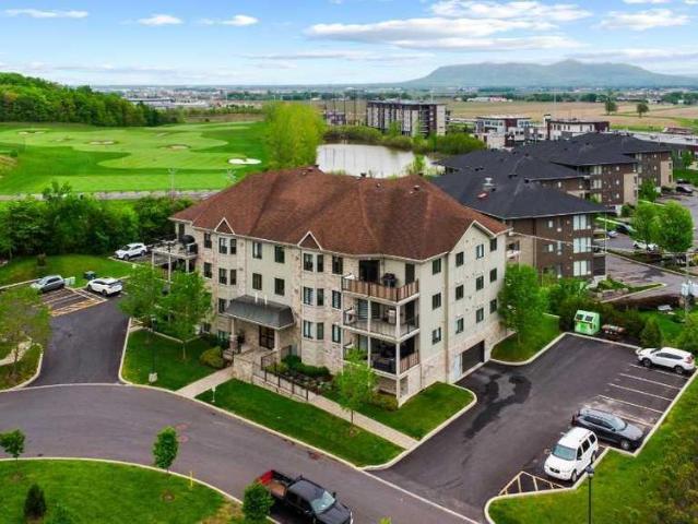 Apartment for rent in Sainte-julie, Quebec