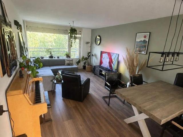 Kamer te huur in Voorschoten, Zuid Holland