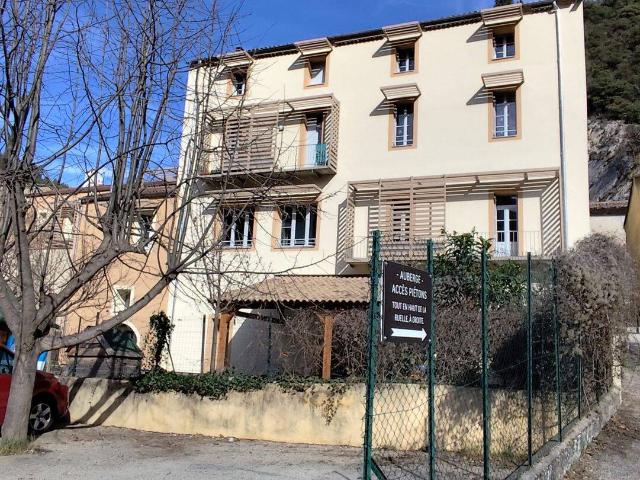 Appartement location à Les Pilles, Drôme