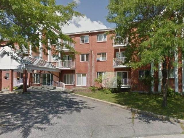Apartment for rent in Port-Saint-Raphaël, Montréal